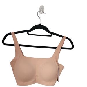SKIMS Nude Seamless Bra
